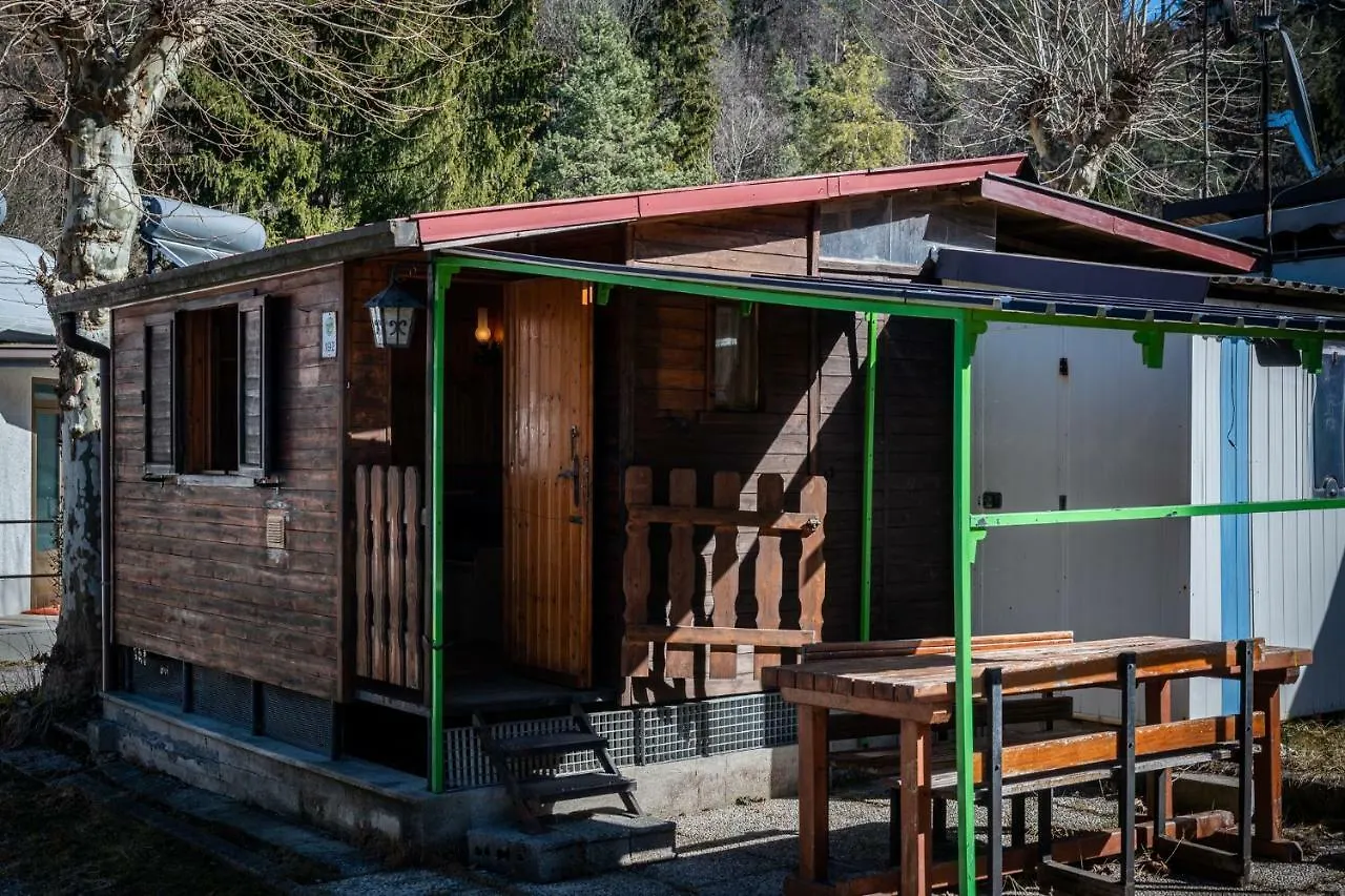 Camping Clusone Pineta Hotel Fiorine 0*,  Italia