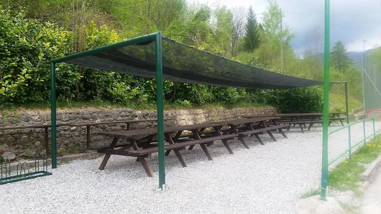 Camping Clusone Pineta Hotel Fiorine Campeggio