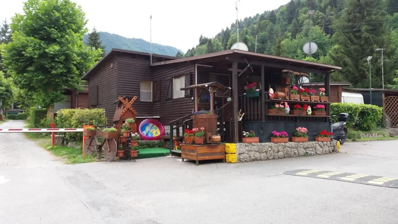 Camping Clusone Pineta location